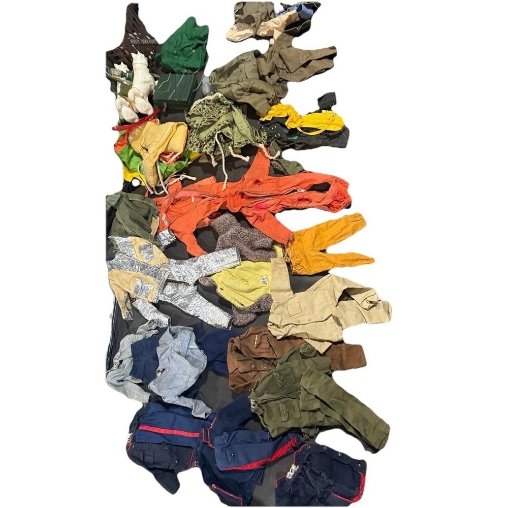 1960's GI Joe Lot Official Clothing Tents Weapons Snow Dog Tiger‎ Catcher & More